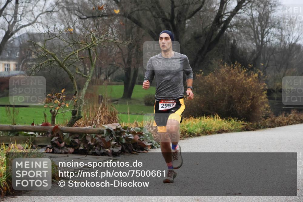 08.12.2024 - St. Pauli X-Mass-Run No. 14 Strokosch-Dieckow http://msf.ph/oto/7500661 08.12.2024 09:43:59 Laufen 14, 2957 meine-sportfotos.de