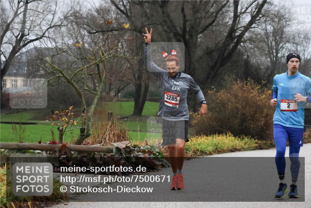 08.12.2024 - St. Pauli X-Mass-Run No. 14 Strokosch-Dieckow http://msf.ph/oto/7500671 08.12.2024 09:44:09 Laufen 3285, 3285, 14, 2 meine-sportfotos.de