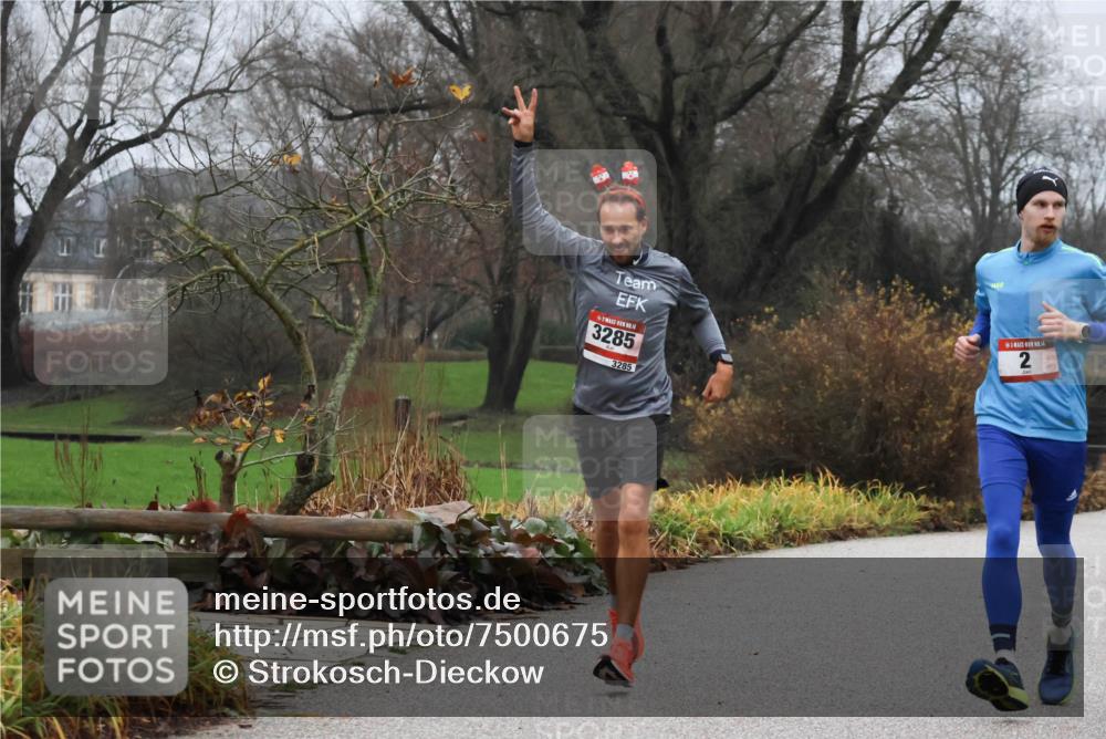 08.12.2024 - St. Pauli X-Mass-Run No. 14 Strokosch-Dieckow http://msf.ph/oto/7500675 08.12.2024 09:44:09 Laufen 3285, 3285, 1, 14, 2 meine-sportfotos.de