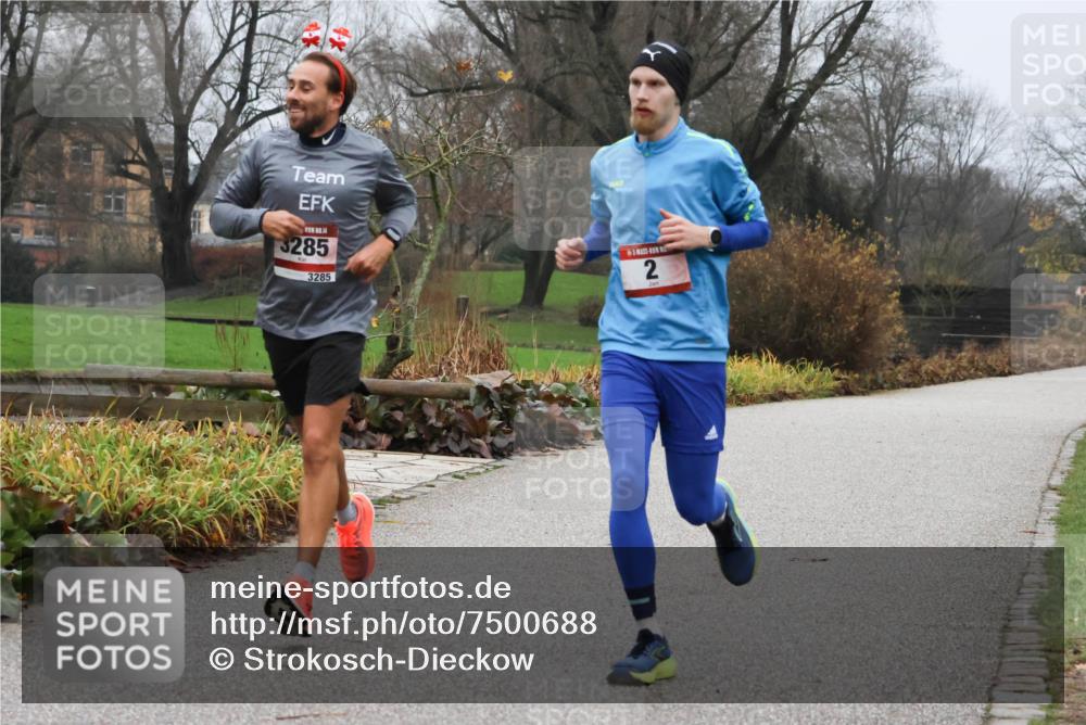 08.12.2024 - St. Pauli X-Mass-Run No. 14 Strokosch-Dieckow http://msf.ph/oto/7500688 08.12.2024 09:44:11 Laufen 285, 3285, 2 meine-sportfotos.de