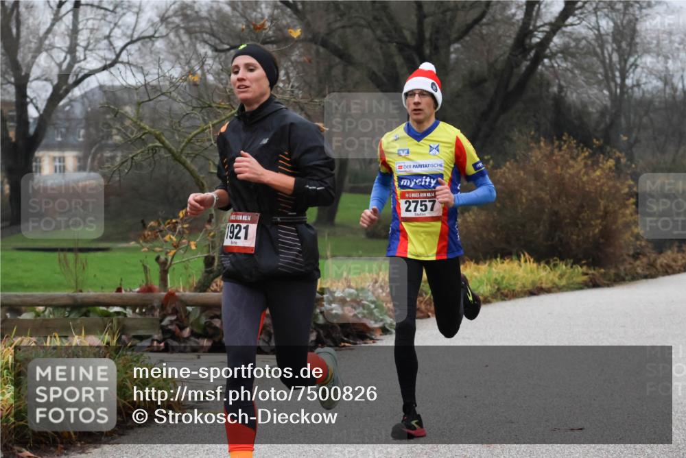 08.12.2024 - St. Pauli X-Mass-Run No. 14 Strokosch-Dieckow http://msf.ph/oto/7500826 08.12.2024 09:44:46 Laufen 14, 1921, 14, 2757 meine-sportfotos.de