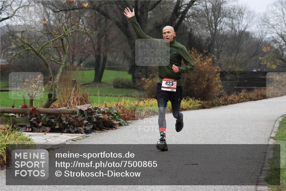 08.12.2024 - St. Pauli X-Mass-Run No. 14 Strokosch-Dieckow http://msf.ph/oto/7500865 08.12.2024 09:44:58 Laufen 423, 423 meine-sportfotos.de