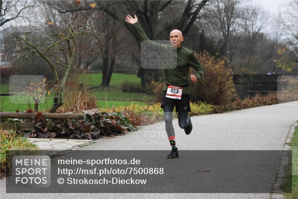 08.12.2024 - St. Pauli X-Mass-Run No. 14 Strokosch-Dieckow http://msf.ph/oto/7500868 08.12.2024 09:44:58 Laufen 423, 423 meine-sportfotos.de