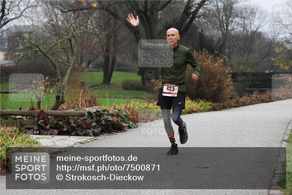 08.12.2024 - St. Pauli X-Mass-Run No. 14 Strokosch-Dieckow http://msf.ph/oto/7500871 08.12.2024 09:44:58 Laufen 423, 423 meine-sportfotos.de