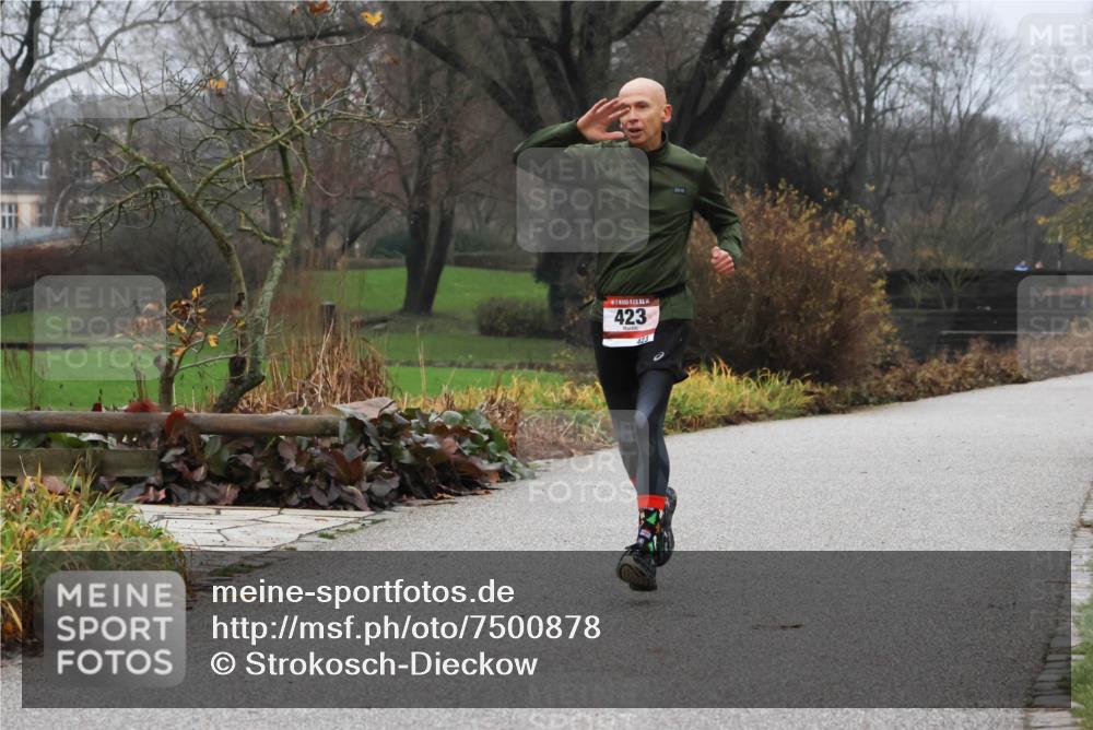 08.12.2024 - St. Pauli X-Mass-Run No. 14 Strokosch-Dieckow http://msf.ph/oto/7500878 08.12.2024 09:44:58 Laufen 14, 423 meine-sportfotos.de