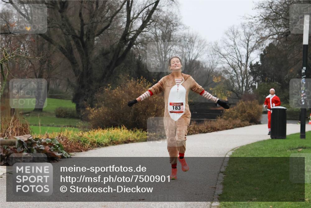 08.12.2024 - St. Pauli X-Mass-Run No. 14 Strokosch-Dieckow http://msf.ph/oto/7500901 08.12.2024 09:45:13 Laufen 183 meine-sportfotos.de