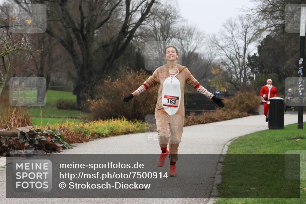 08.12.2024 - St. Pauli X-Mass-Run No. 14 Strokosch-Dieckow http://msf.ph/oto/7500914 08.12.2024 09:45:14 Laufen 183 meine-sportfotos.de