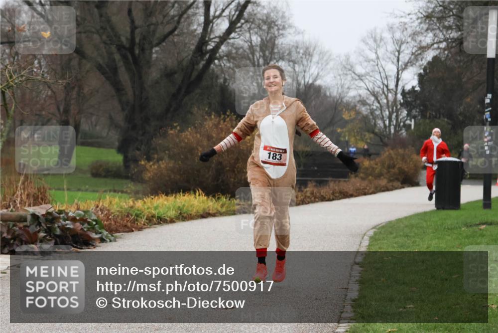 08.12.2024 - St. Pauli X-Mass-Run No. 14 Strokosch-Dieckow http://msf.ph/oto/7500917 08.12.2024 09:45:14 Laufen 183 meine-sportfotos.de
