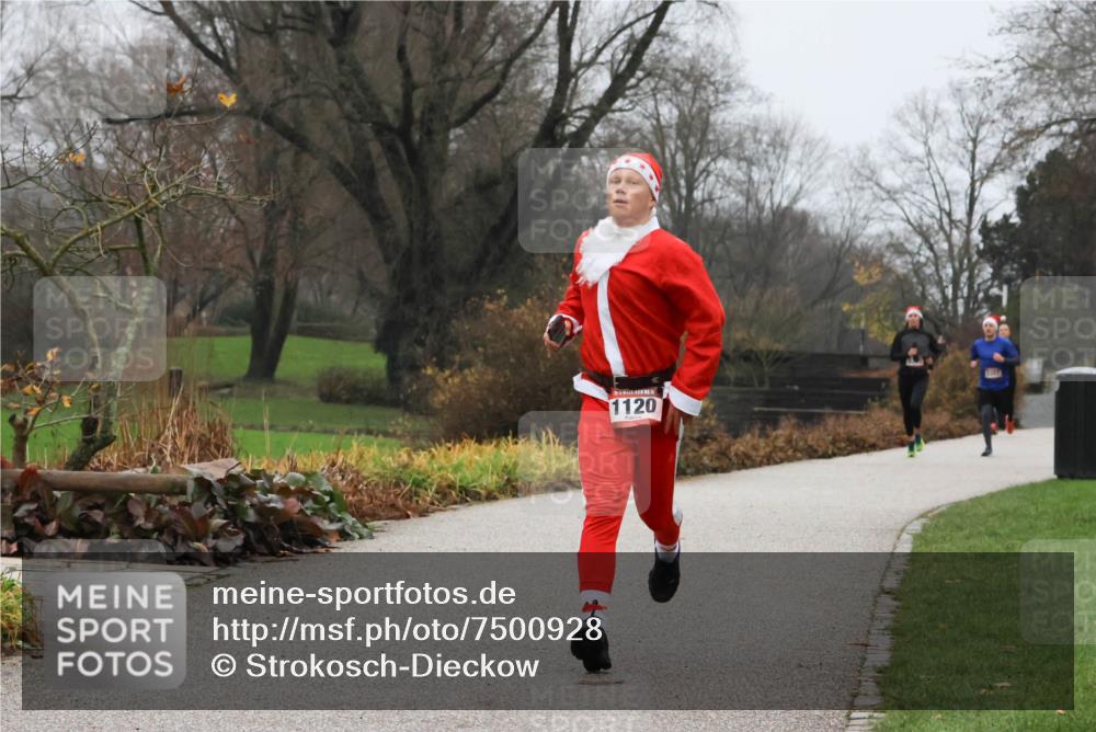 08.12.2024 - St. Pauli X-Mass-Run No. 14 Strokosch-Dieckow http://msf.ph/oto/7500928 08.12.2024 09:45:21 Laufen 1120 meine-sportfotos.de
