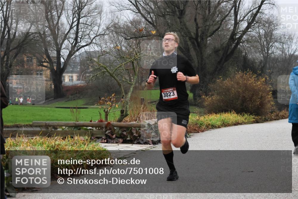 08.12.2024 - St. Pauli X-Mass-Run No. 14 Strokosch-Dieckow http://msf.ph/oto/7501008 08.12.2024 09:45:49 Laufen 3023 meine-sportfotos.de