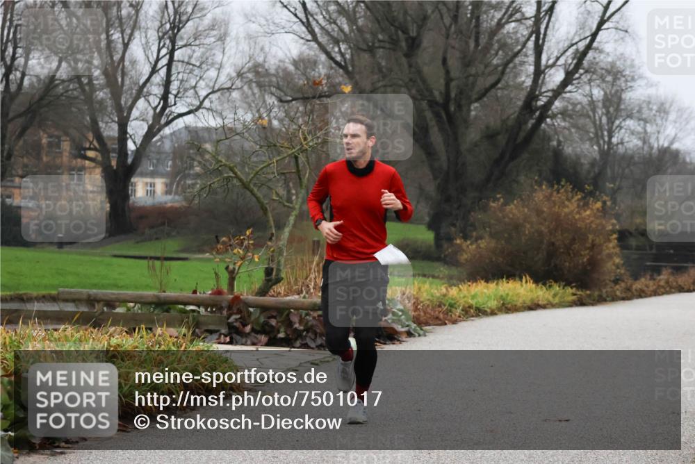 08.12.2024 - St. Pauli X-Mass-Run No. 14 Strokosch-Dieckow http://msf.ph/oto/7501017 08.12.2024 09:46:01 Laufen  meine-sportfotos.de