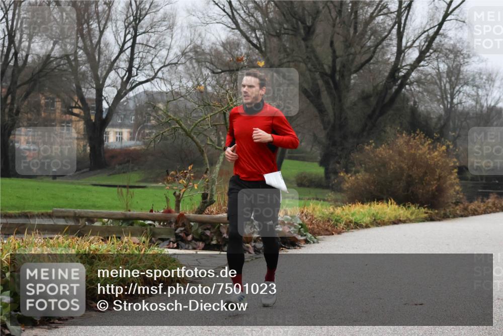 08.12.2024 - St. Pauli X-Mass-Run No. 14 Strokosch-Dieckow http://msf.ph/oto/7501023 08.12.2024 09:46:01 Laufen  meine-sportfotos.de