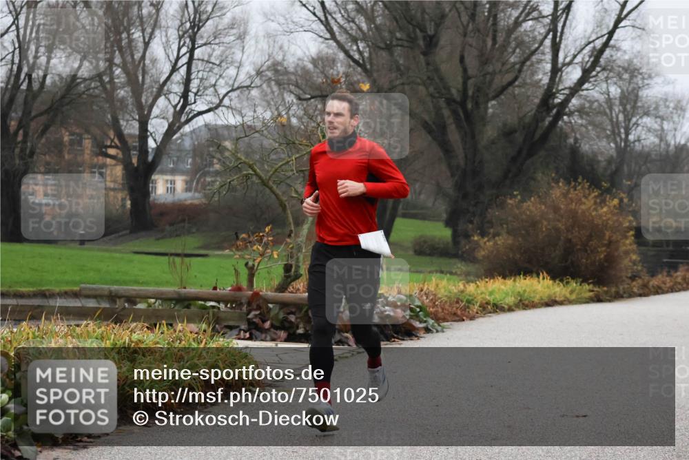 08.12.2024 - St. Pauli X-Mass-Run No. 14 Strokosch-Dieckow http://msf.ph/oto/7501025 08.12.2024 09:46:01 Laufen  meine-sportfotos.de