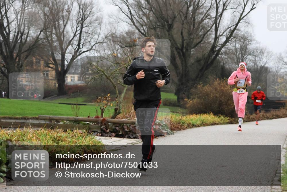08.12.2024 - St. Pauli X-Mass-Run No. 14 Strokosch-Dieckow http://msf.ph/oto/7501033 08.12.2024 09:46:09 Laufen 859, 1940 meine-sportfotos.de
