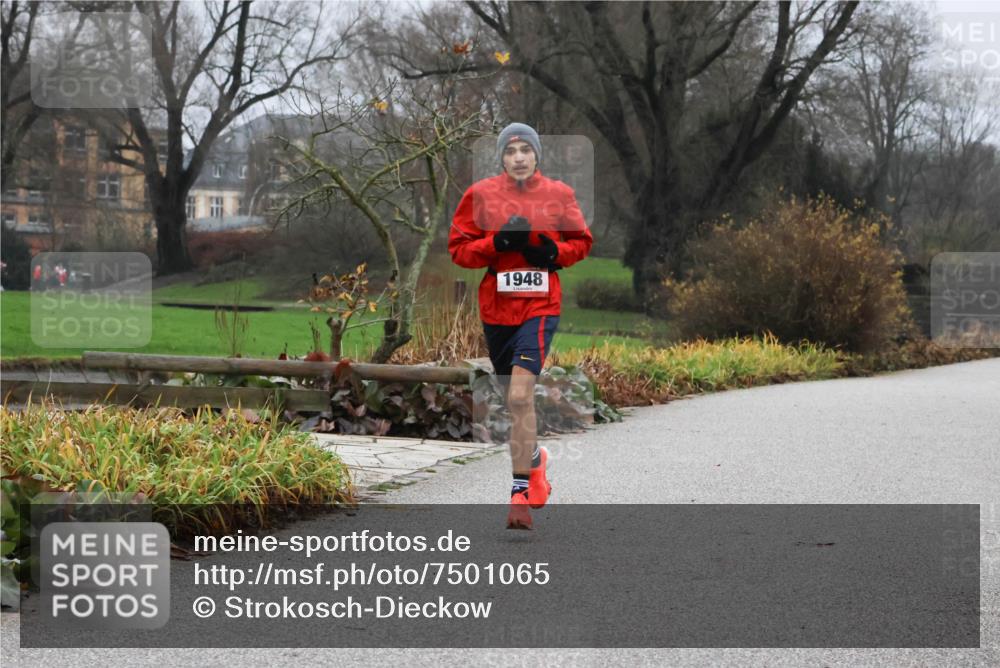 08.12.2024 - St. Pauli X-Mass-Run No. 14 Strokosch-Dieckow http://msf.ph/oto/7501065 08.12.2024 09:46:15 Laufen 1948 meine-sportfotos.de