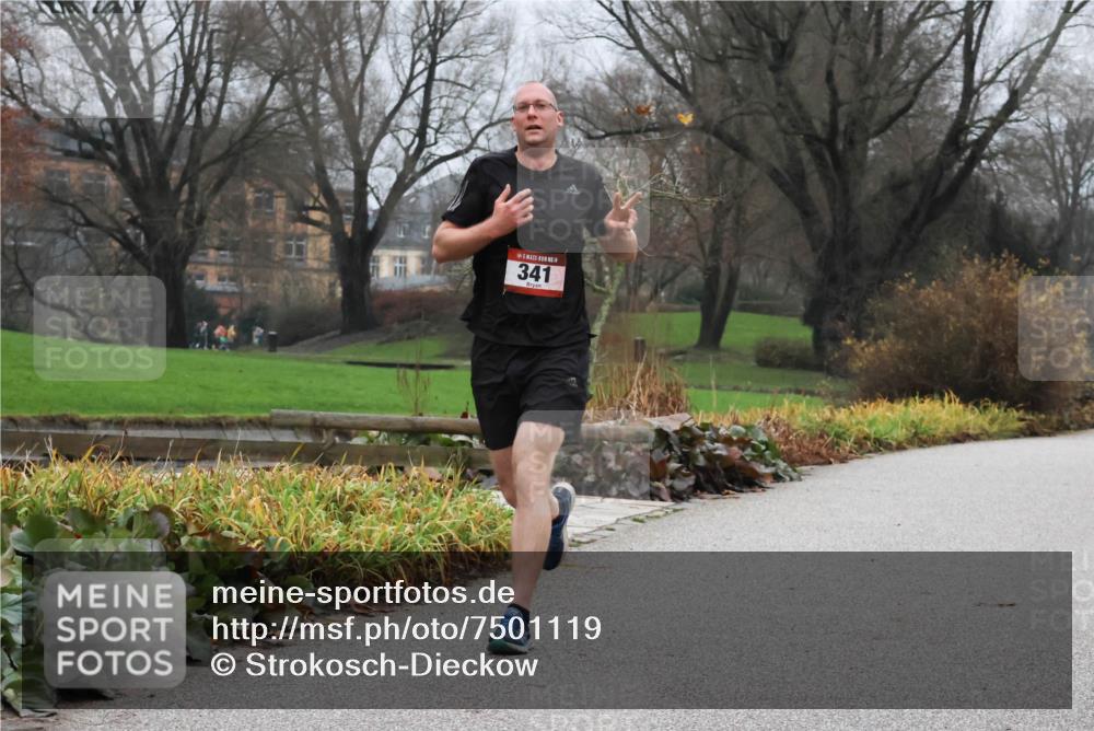 08.12.2024 - St. Pauli X-Mass-Run No. 14 Strokosch-Dieckow http://msf.ph/oto/7501119 08.12.2024 09:46:28 Laufen 14, 341 meine-sportfotos.de