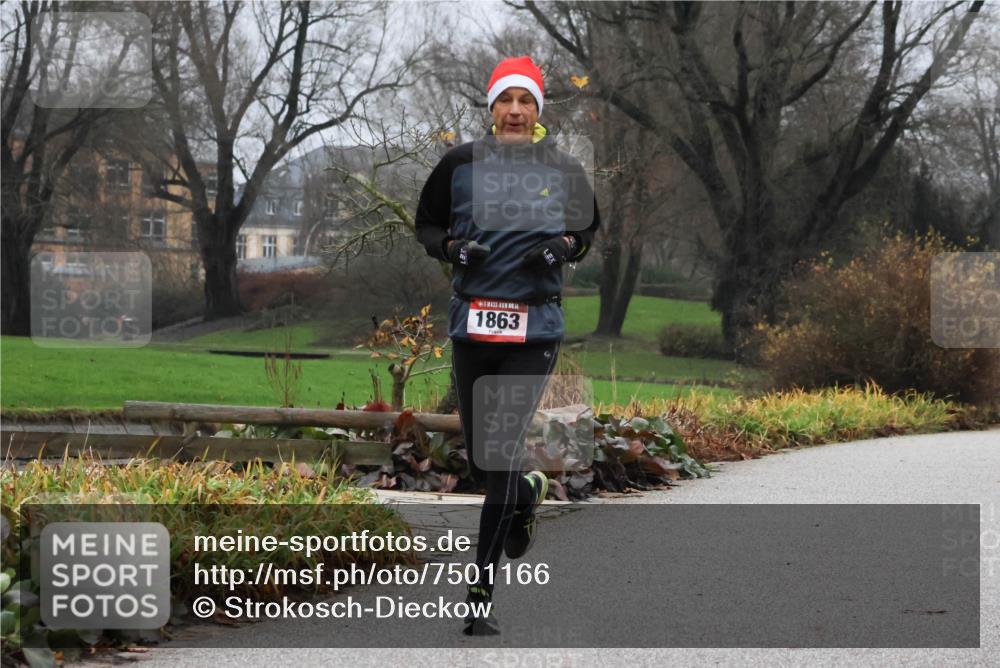 08.12.2024 - St. Pauli X-Mass-Run No. 14 Strokosch-Dieckow http://msf.ph/oto/7501166 08.12.2024 09:46:40 Laufen 14, 1863 meine-sportfotos.de