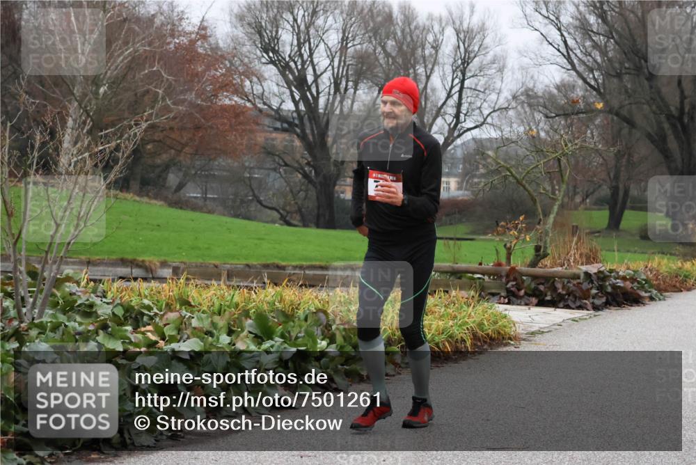 08.12.2024 - St. Pauli X-Mass-Run No. 14 Strokosch-Dieckow http://msf.ph/oto/7501261 08.12.2024 09:47:26 Laufen  meine-sportfotos.de