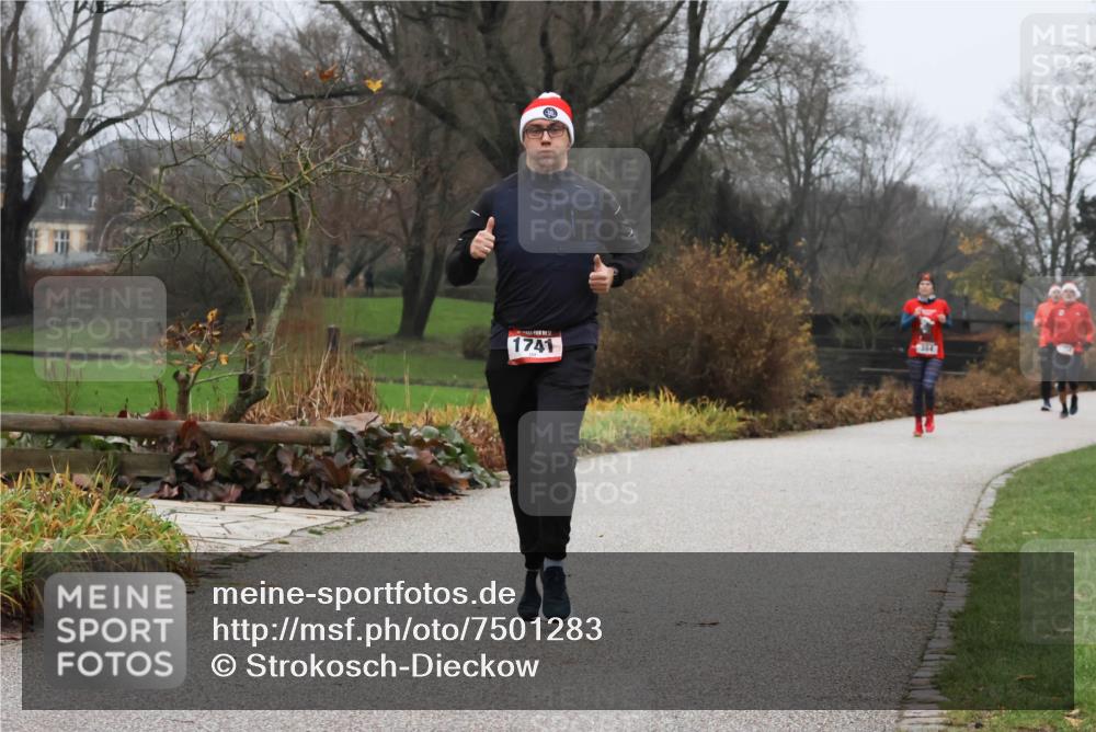 08.12.2024 - St. Pauli X-Mass-Run No. 14 Strokosch-Dieckow http://msf.ph/oto/7501283 08.12.2024 09:47:35 Laufen 1741, 384 meine-sportfotos.de