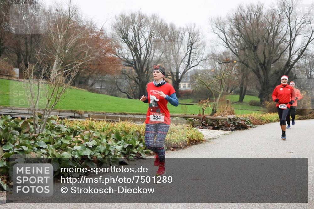 08.12.2024 - St. Pauli X-Mass-Run No. 14 Strokosch-Dieckow http://msf.ph/oto/7501289 08.12.2024 09:47:44 Laufen 1754, 384 meine-sportfotos.de