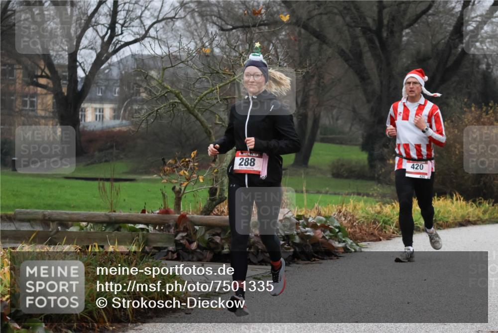 08.12.2024 - St. Pauli X-Mass-Run No. 14 Strokosch-Dieckow http://msf.ph/oto/7501335 08.12.2024 09:47:53 Laufen 288, 420, 420 meine-sportfotos.de