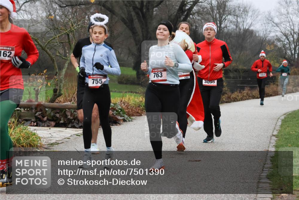08.12.2024 - St. Pauli X-Mass-Run No. 14 Strokosch-Dieckow http://msf.ph/oto/7501390 08.12.2024 09:48:00 Laufen 14, 162, 14, 755, 14, 763, 1291, 1852, 3095 meine-sportfotos.de