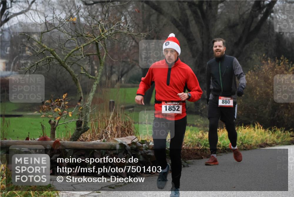 08.12.2024 - St. Pauli X-Mass-Run No. 14 Strokosch-Dieckow http://msf.ph/oto/7501403 08.12.2024 09:48:05 Laufen 14, 1852, 880 meine-sportfotos.de