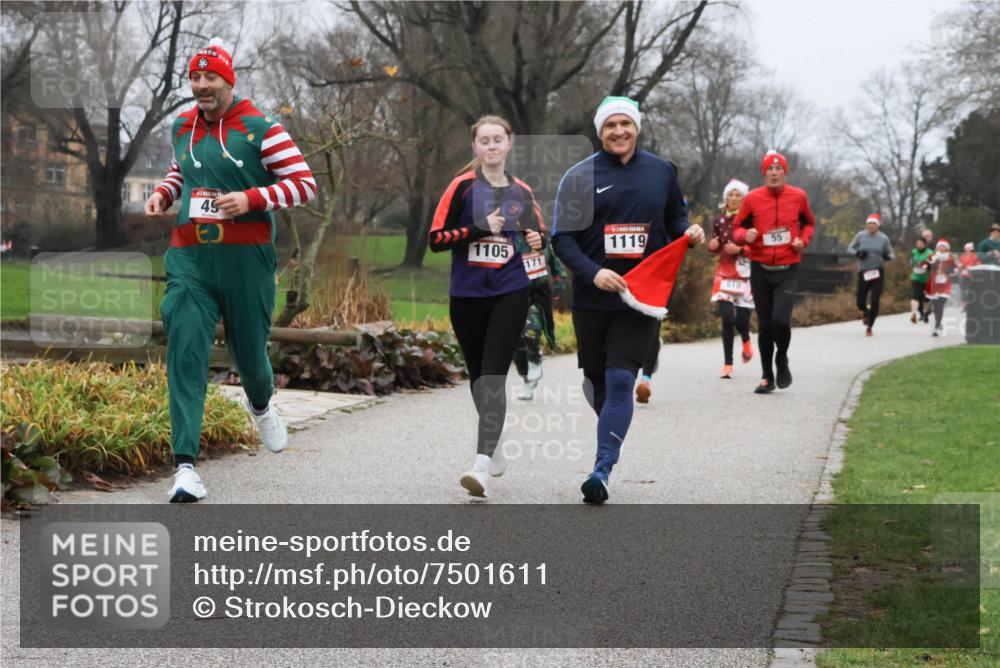 08.12.2024 - St. Pauli X-Mass-Run No. 14 Strokosch-Dieckow http://msf.ph/oto/7501611 08.12.2024 09:49:03 Laufen 49, 1105, 171, 1119, 510, 55 meine-sportfotos.de