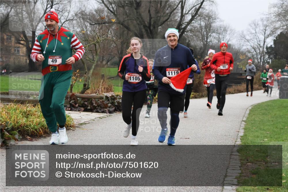 08.12.2024 - St. Pauli X-Mass-Run No. 14 Strokosch-Dieckow http://msf.ph/oto/7501620 08.12.2024 09:49:03 Laufen 14, 49, 1105, 14, 1119, 91, 510, 55 meine-sportfotos.de