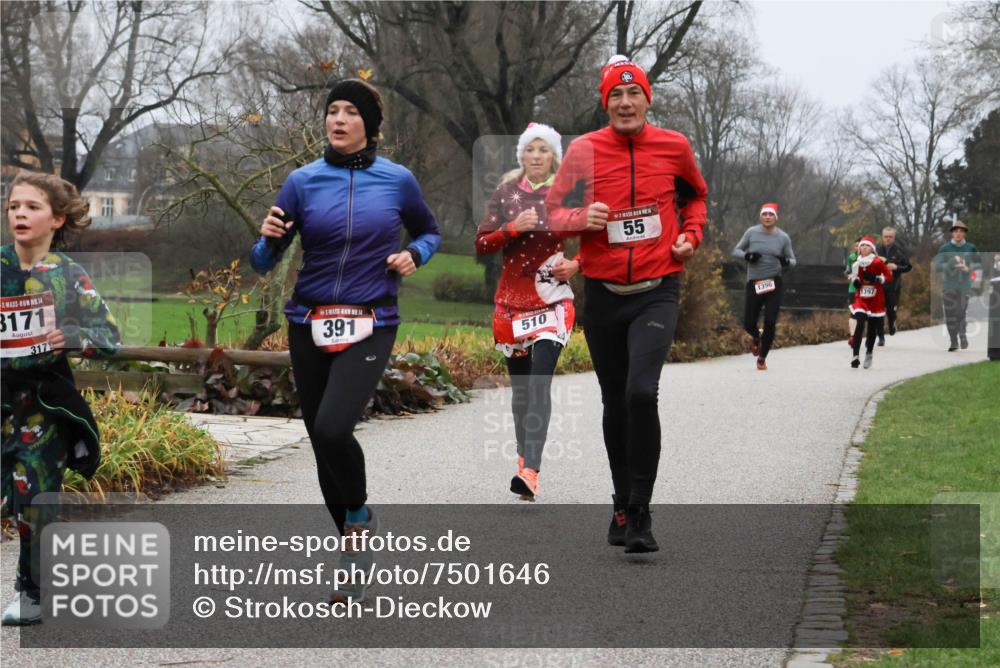 08.12.2024 - St. Pauli X-Mass-Run No. 14 Strokosch-Dieckow http://msf.ph/oto/7501646 08.12.2024 09:49:06 Laufen 14, 3171, 3176, 14, 391, 510, 55, 1396, 1397 meine-sportfotos.de