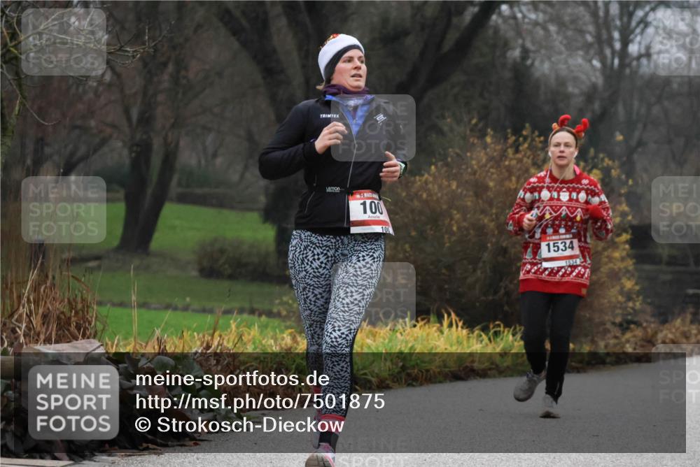 08.12.2024 - St. Pauli X-Mass-Run No. 14 Strokosch-Dieckow http://msf.ph/oto/7501875 08.12.2024 09:49:47 Laufen 100, 100, 1534, 15342 meine-sportfotos.de