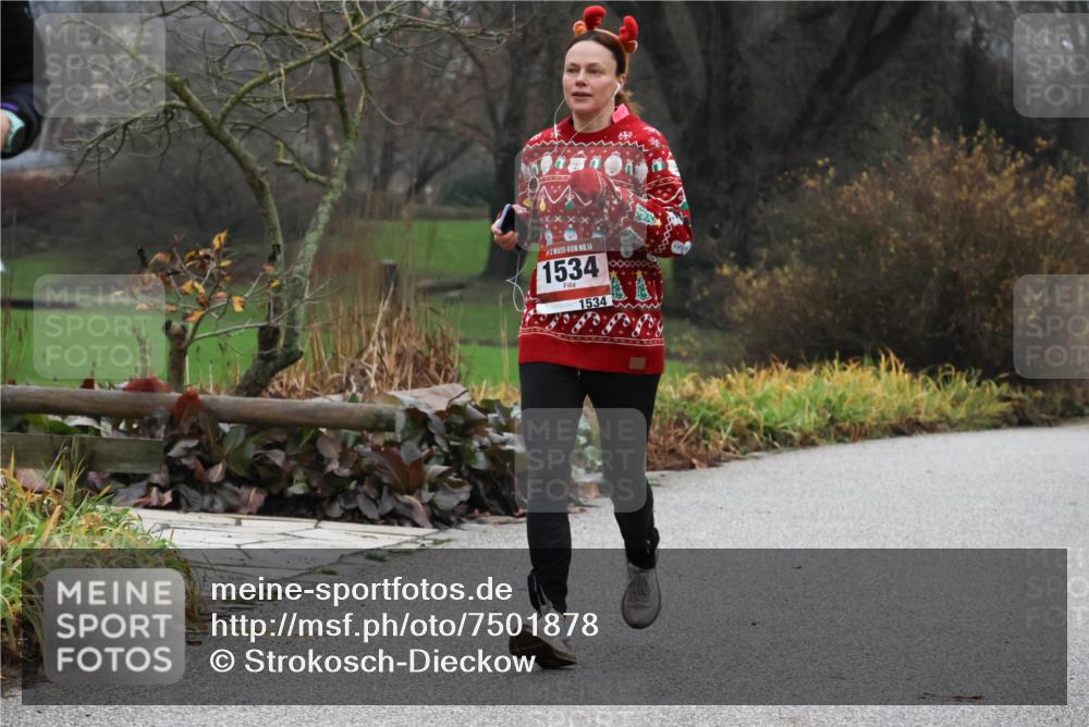 08.12.2024 - St. Pauli X-Mass-Run No. 14 Strokosch-Dieckow http://msf.ph/oto/7501878 08.12.2024 09:49:50 Laufen 14, 1534, 1534 meine-sportfotos.de