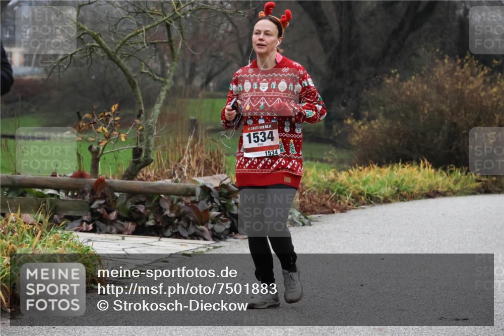 08.12.2024 - St. Pauli X-Mass-Run No. 14 Strokosch-Dieckow http://msf.ph/oto/7501883 08.12.2024 09:49:50 Laufen 14, 1534, 1534 meine-sportfotos.de