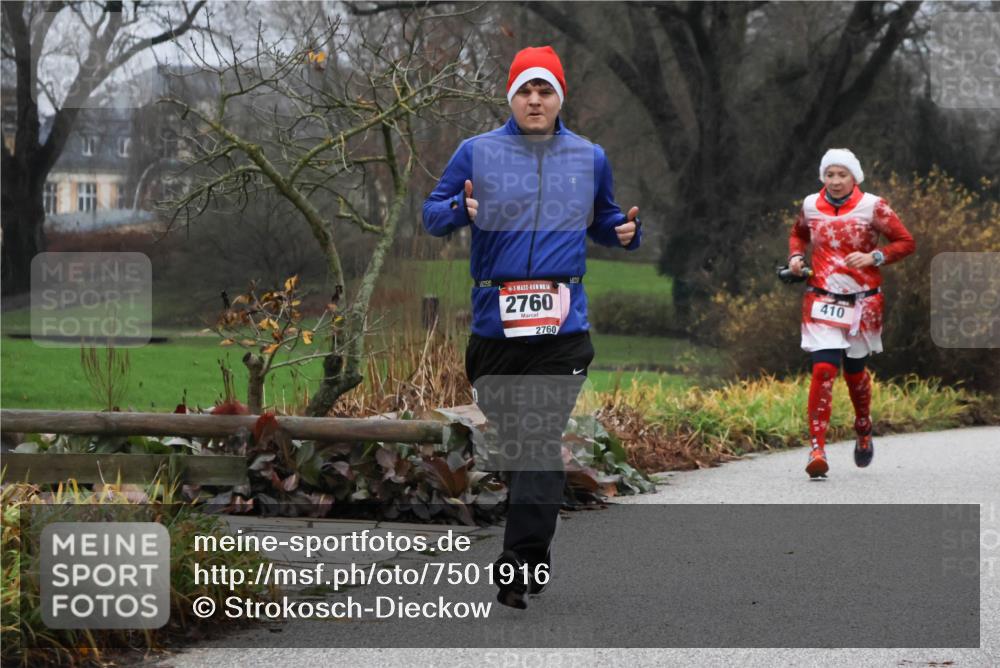 08.12.2024 - St. Pauli X-Mass-Run No. 14 Strokosch-Dieckow http://msf.ph/oto/7501916 08.12.2024 09:50:04 Laufen 14, 2760, 2760, 410 meine-sportfotos.de