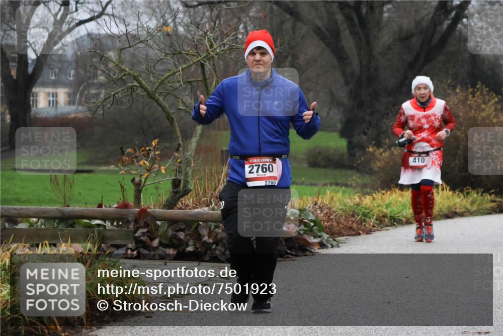 08.12.2024 - St. Pauli X-Mass-Run No. 14 Strokosch-Dieckow http://msf.ph/oto/7501923 08.12.2024 09:50:04 Laufen 14, 2760, 2760, 410 meine-sportfotos.de