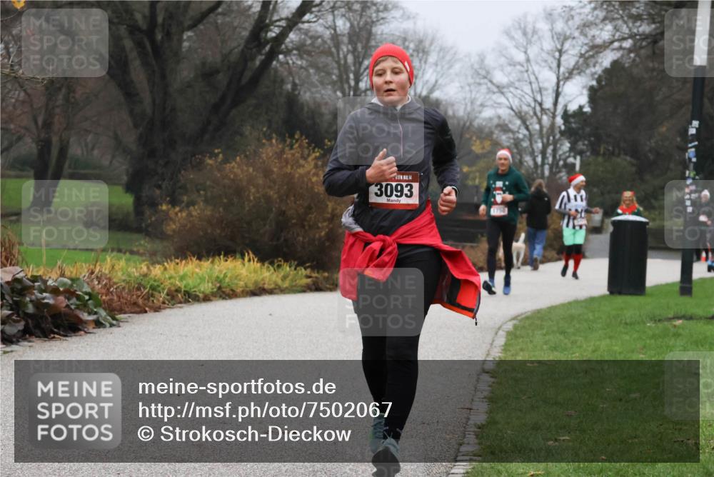08.12.2024 - St. Pauli X-Mass-Run No. 14 Strokosch-Dieckow http://msf.ph/oto/7502067 08.12.2024 09:51:25 Laufen 14, 3093 meine-sportfotos.de