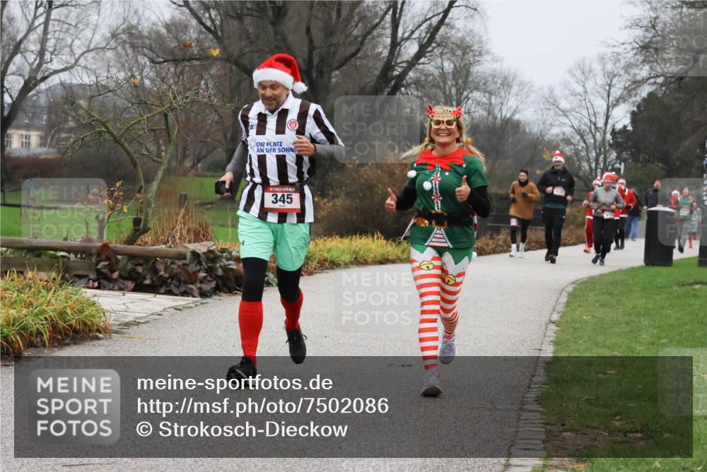 08.12.2024 - St. Pauli X-Mass-Run No. 14 Strokosch-Dieckow http://msf.ph/oto/7502086 08.12.2024 09:51:39 Laufen 345, 630 meine-sportfotos.de