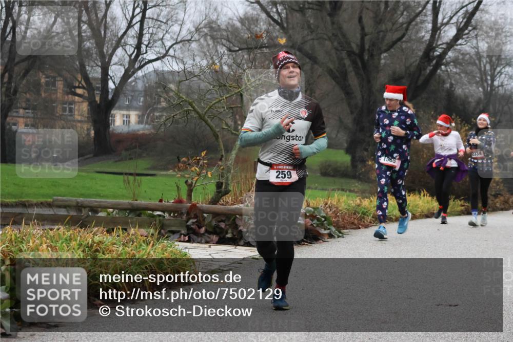 08.12.2024 - St. Pauli X-Mass-Run No. 14 Strokosch-Dieckow http://msf.ph/oto/7502129 08.12.2024 09:52:00 Laufen 1565, 259, 2334 meine-sportfotos.de