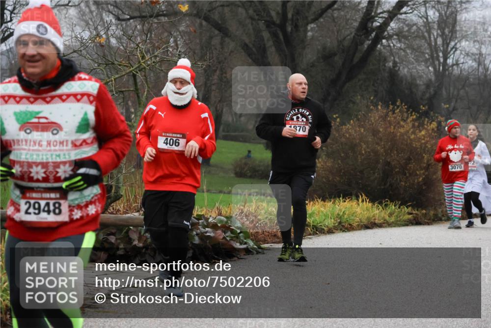 08.12.2024 - St. Pauli X-Mass-Run No. 14 Strokosch-Dieckow http://msf.ph/oto/7502206 08.12.2024 09:52:21 Laufen 4, 406, 2948, 370, 3070, 12 meine-sportfotos.de