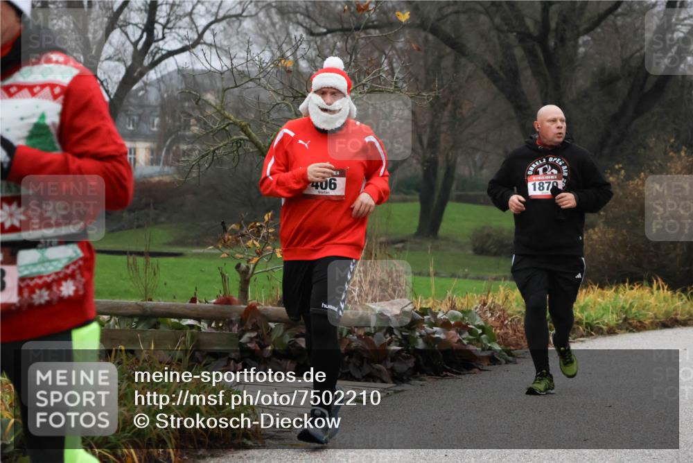 08.12.2024 - St. Pauli X-Mass-Run No. 14 Strokosch-Dieckow http://msf.ph/oto/7502210 08.12.2024 09:52:21 Laufen 406, 1870 meine-sportfotos.de