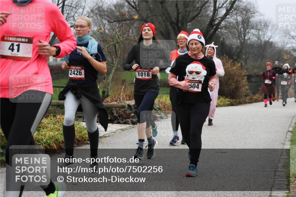 08.12.2024 - St. Pauli X-Mass-Run No. 14 Strokosch-Dieckow http://msf.ph/oto/7502256 08.12.2024 09:52:46 Laufen 14, 41, 14, 2426, 14, 1018, 14, 504, 1021, 1067 meine-sportfotos.de