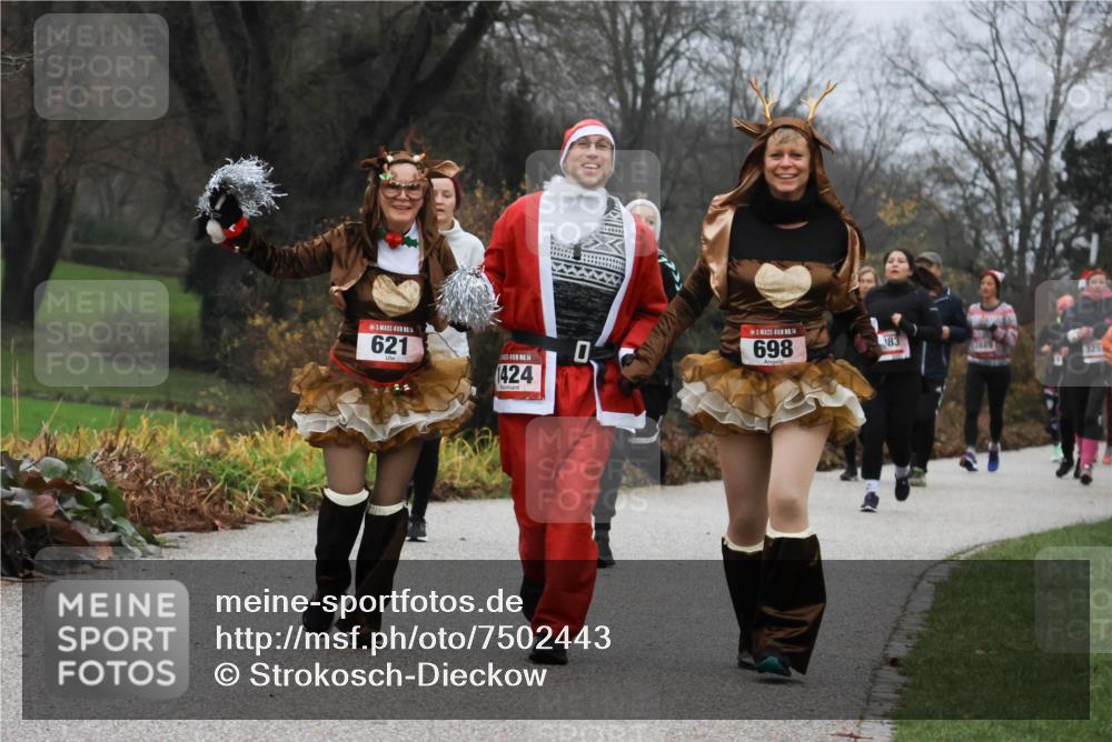 08.12.2024 - St. Pauli X-Mass-Run No. 14 Strokosch-Dieckow http://msf.ph/oto/7502443 08.12.2024 09:54:04 Laufen 621, 14, 424, 0, 14, 698, 83 meine-sportfotos.de