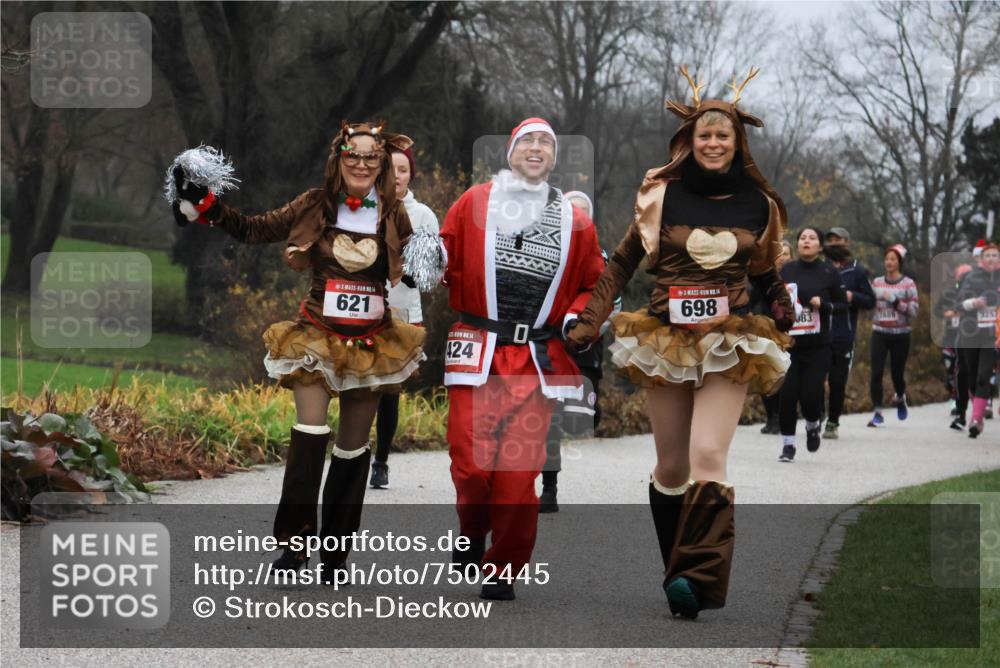 08.12.2024 - St. Pauli X-Mass-Run No. 14 Strokosch-Dieckow http://msf.ph/oto/7502445 08.12.2024 09:54:04 Laufen 621, 14, 424, 14, 698, 83, 3757 meine-sportfotos.de
