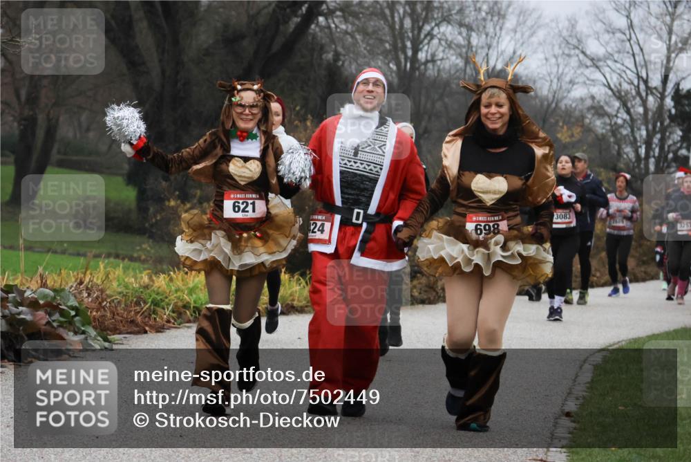 08.12.2024 - St. Pauli X-Mass-Run No. 14 Strokosch-Dieckow http://msf.ph/oto/7502449 08.12.2024 09:54:04 Laufen 14, 621, 14, 24, 0, 14, 698, 3083, 3257 meine-sportfotos.de
