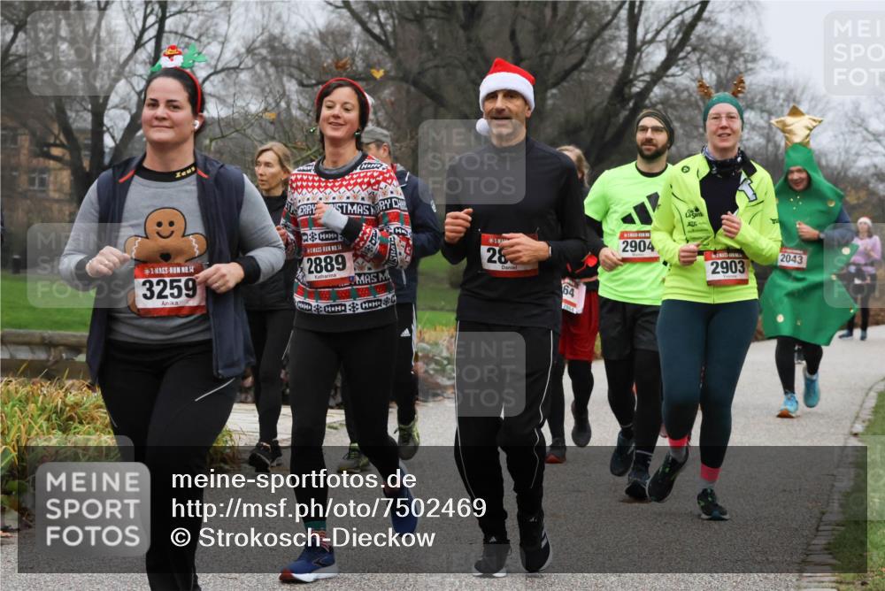 08.12.2024 - St. Pauli X-Mass-Run No. 14 Strokosch-Dieckow http://msf.ph/oto/7502469 08.12.2024 09:54:19 Laufen 14, 3259, 14, 2889, 28, 64, 2864, 2904, 2903, 2043 meine-sportfotos.de