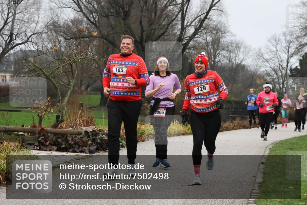 08.12.2024 - St. Pauli X-Mass-Run No. 14 Strokosch-Dieckow http://msf.ph/oto/7502498 08.12.2024 09:54:29 Laufen 165, 3006, 4163, 14, 129, 2894 meine-sportfotos.de