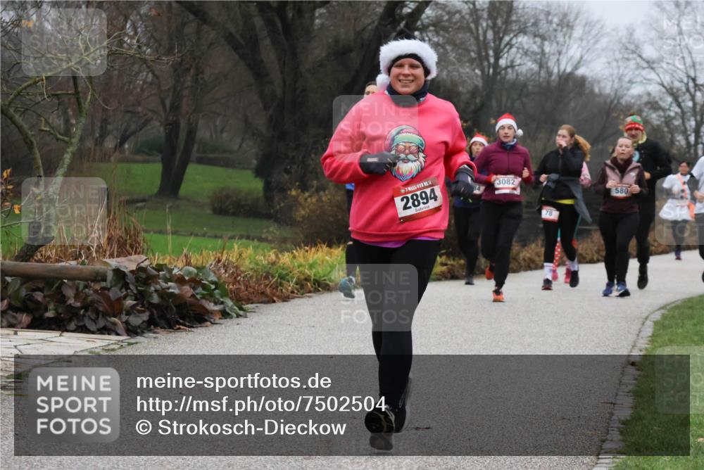 08.12.2024 - St. Pauli X-Mass-Run No. 14 Strokosch-Dieckow http://msf.ph/oto/7502504 08.12.2024 09:54:35 Laufen 14, 2894, 3082, 78, 580 meine-sportfotos.de