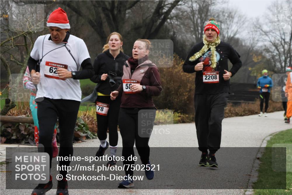 08.12.2024 - St. Pauli X-Mass-Run No. 14 Strokosch-Dieckow http://msf.ph/oto/7502521 08.12.2024 09:54:41 Laufen 14, 62, 14, 78, 14, 58, 2208 meine-sportfotos.de