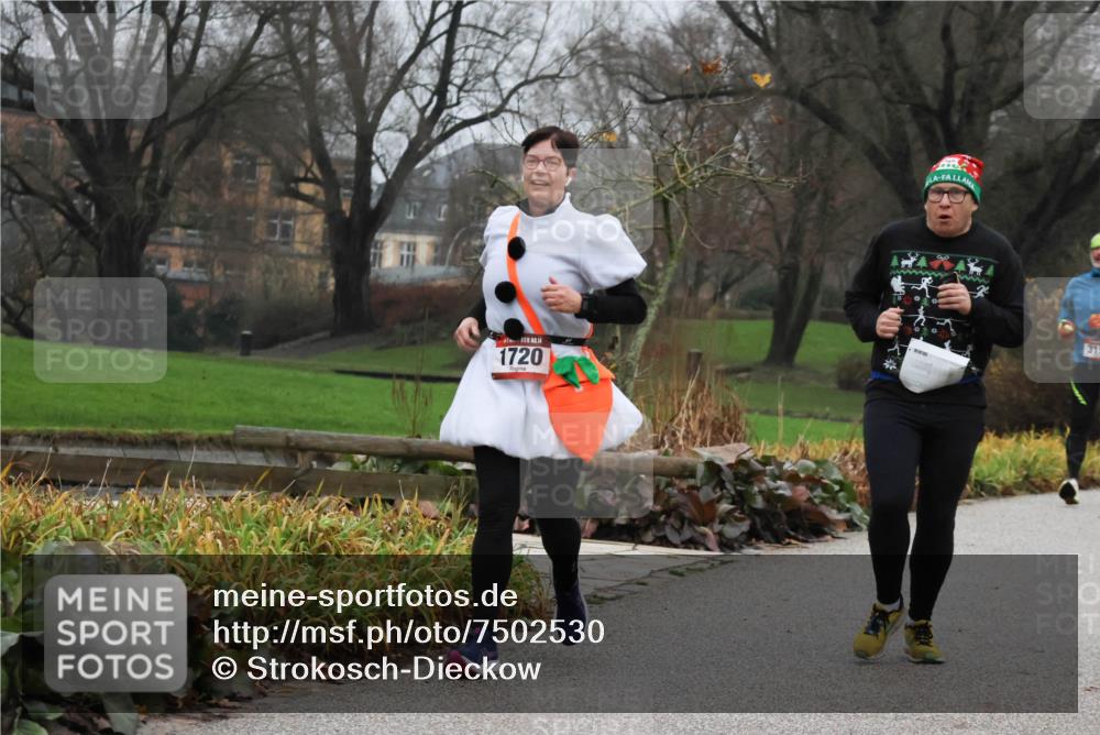 08.12.2024 - St. Pauli X-Mass-Run No. 14 Strokosch-Dieckow http://msf.ph/oto/7502530 08.12.2024 09:54:51 Laufen 14, 1720, 315 meine-sportfotos.de