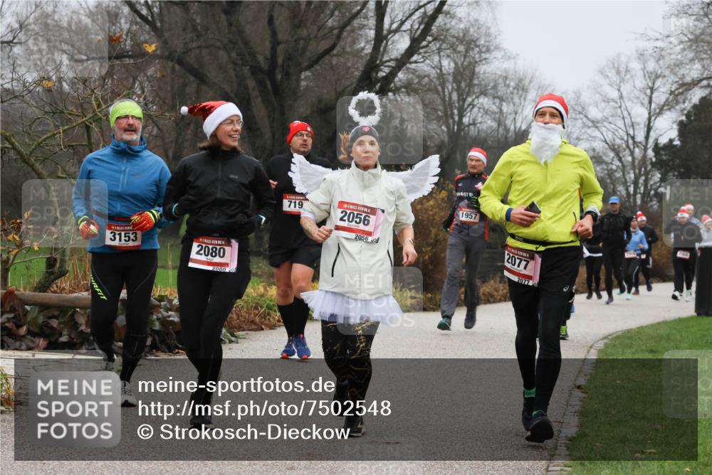 08.12.2024 - St. Pauli X-Mass-Run No. 14 Strokosch-Dieckow http://msf.ph/oto/7502548 08.12.2024 09:54:56 Laufen 3153, 2080, 2080, 719, 2056, 2056, 1957, 2077, 2077 meine-sportfotos.de